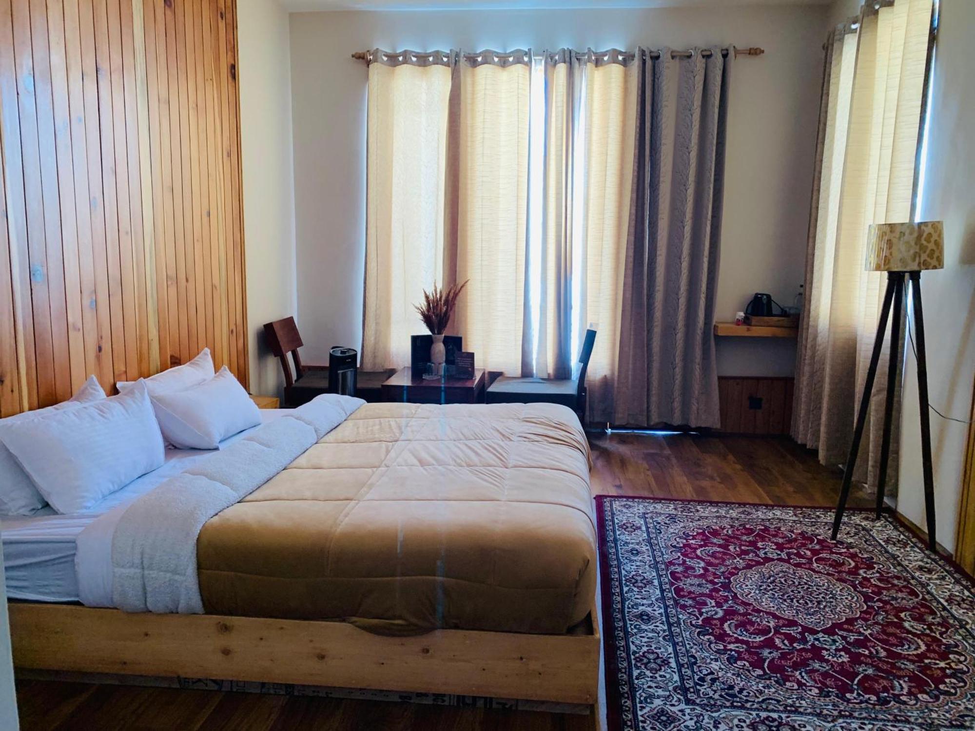 The Bulevar - Whispering Willows Otel Sissu Dış mekan fotoğraf