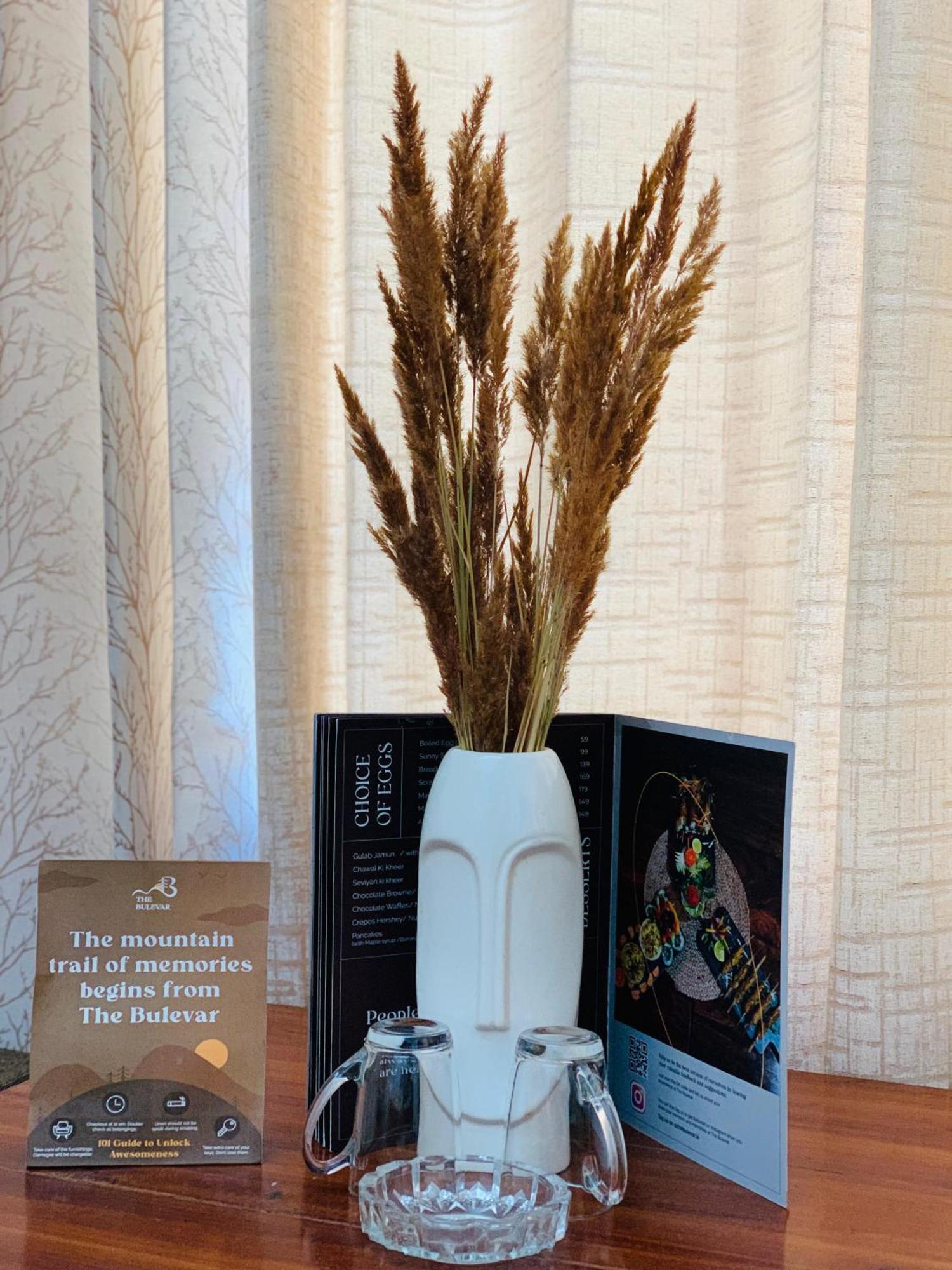 The Bulevar - Whispering Willows Otel Sissu Dış mekan fotoğraf