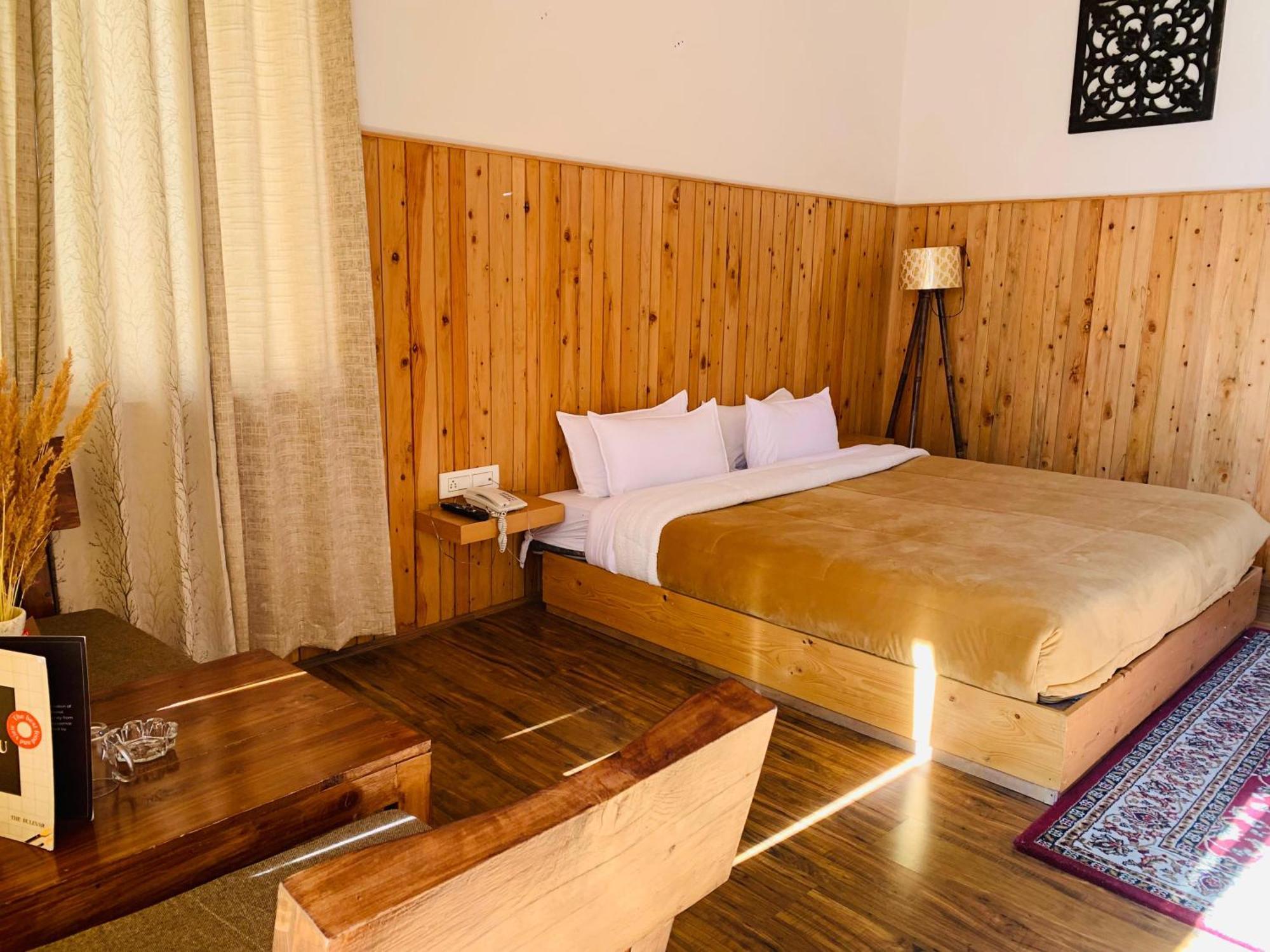 The Bulevar - Whispering Willows Otel Sissu Dış mekan fotoğraf