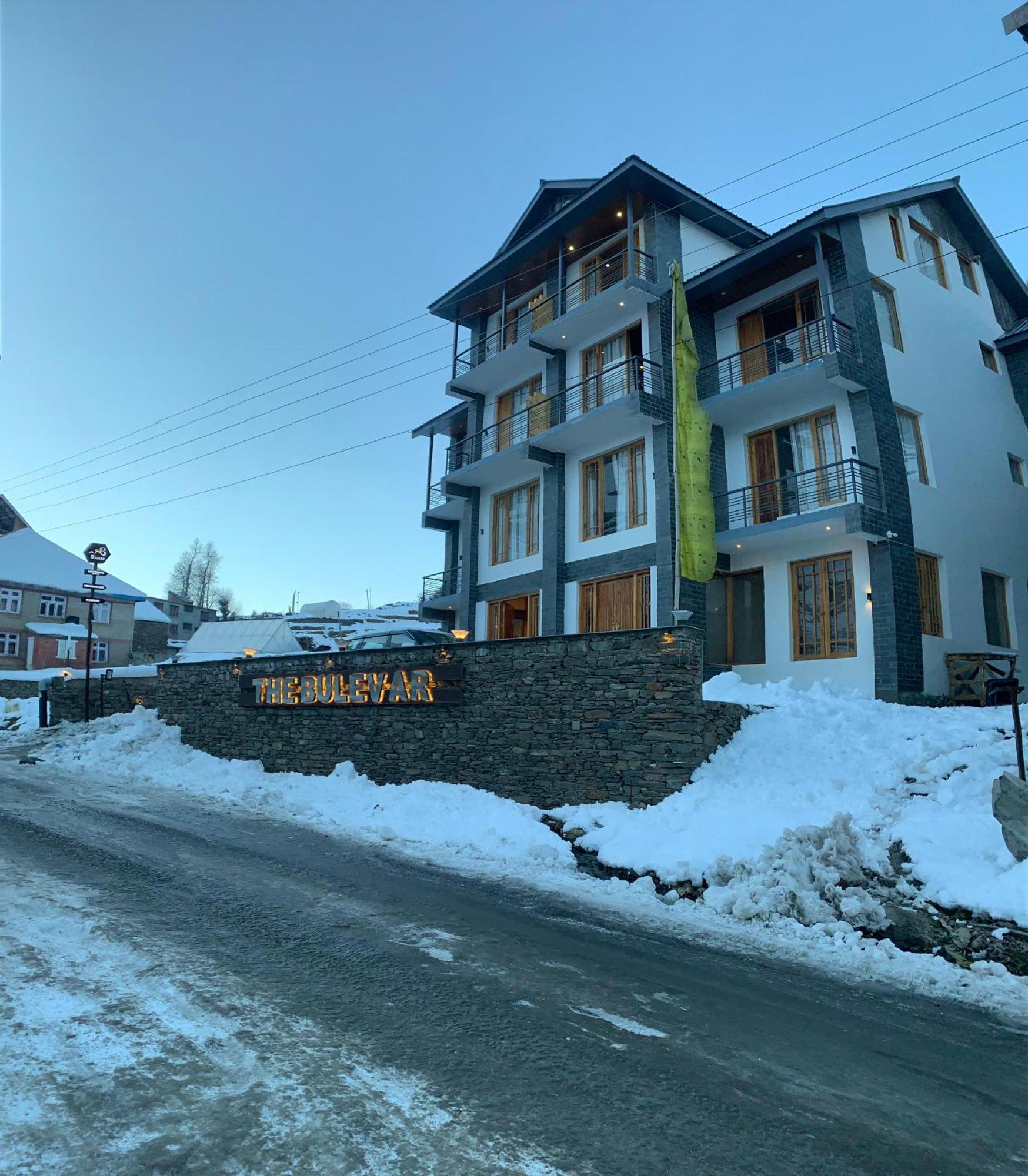 The Bulevar - Whispering Willows Otel Sissu Dış mekan fotoğraf
