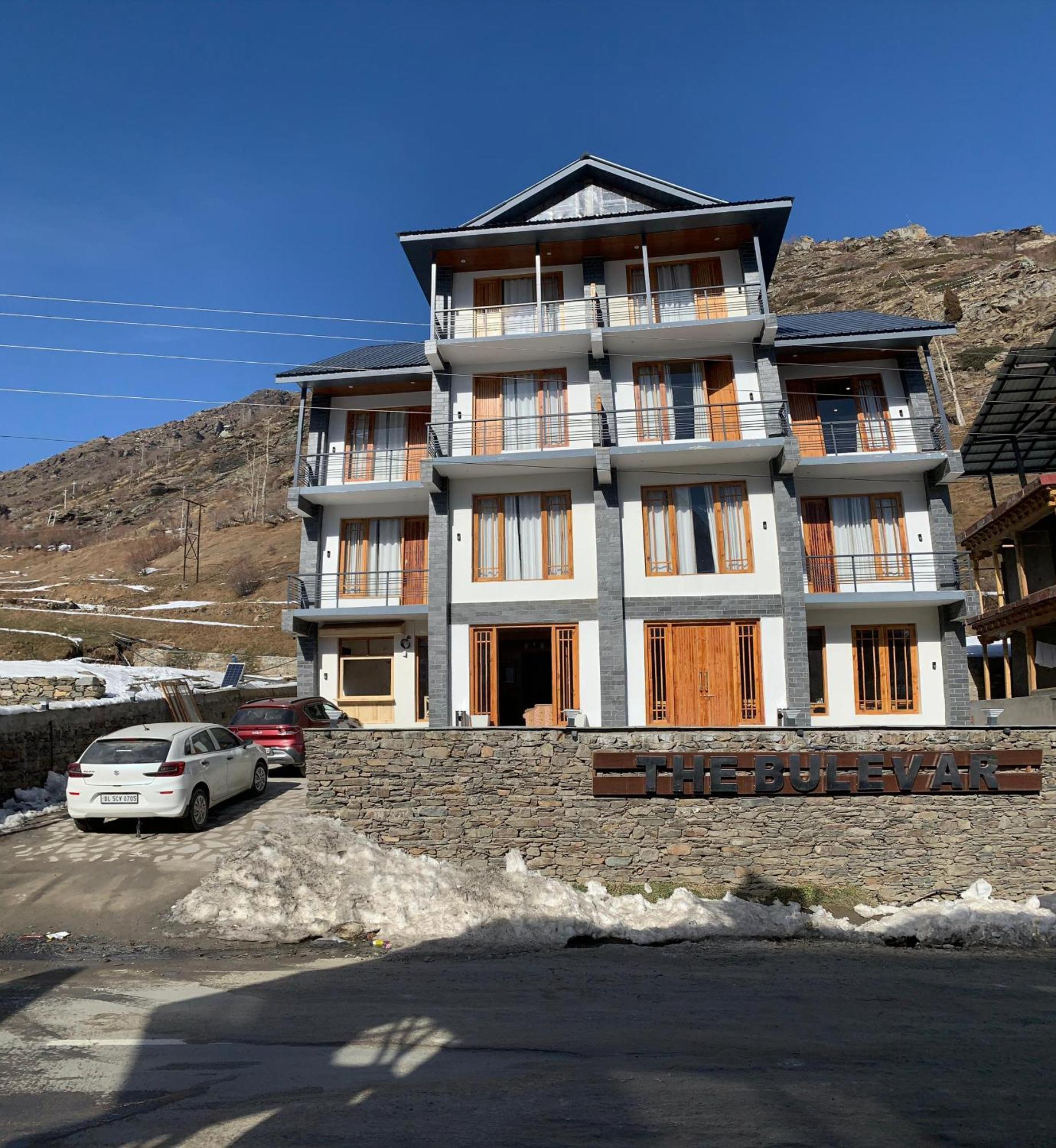 The Bulevar - Whispering Willows Otel Sissu Dış mekan fotoğraf